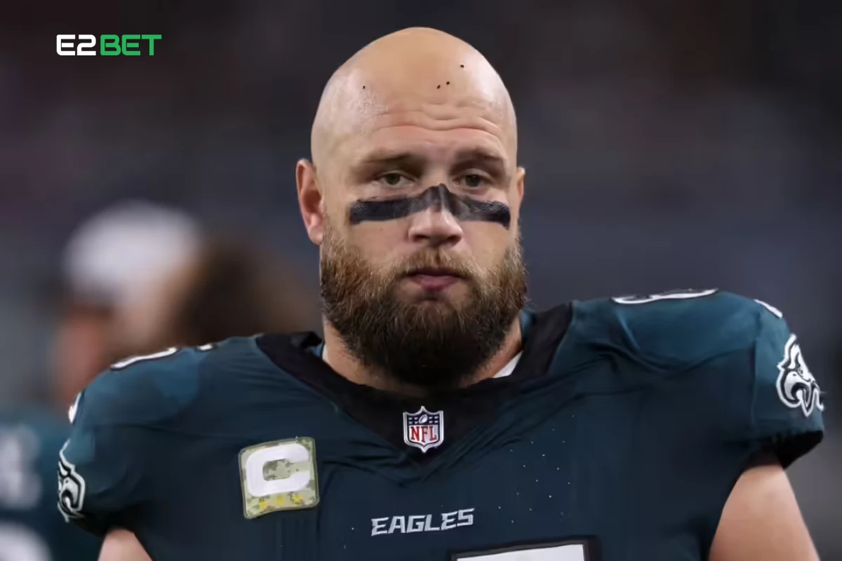 Philadelphia Eagles Star Lifts 705 lb in Viral Gym Video

