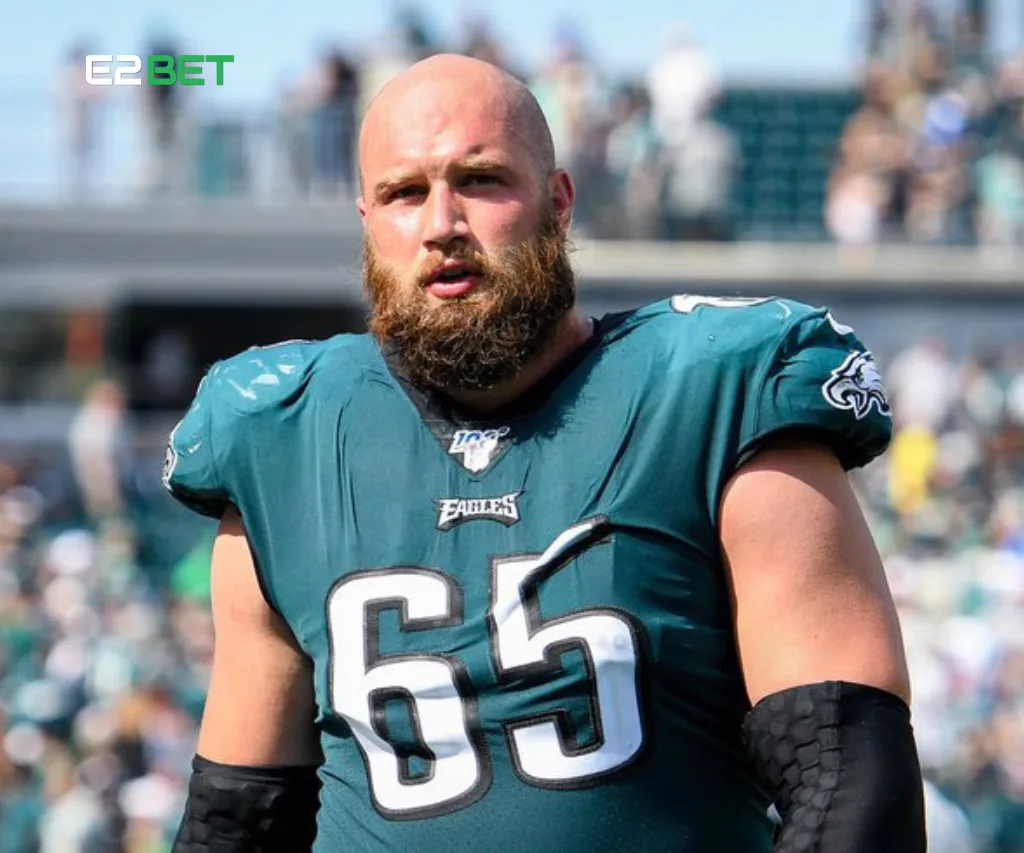 Philadelphia Eagles Star Lifts 705 lb in Viral Gym Video